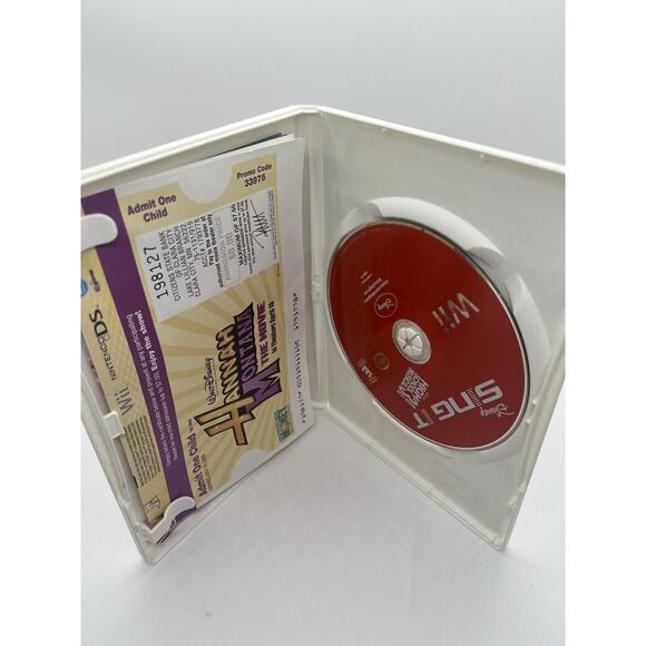 Disney Sing It High School Musical 3 Senior Year (Nintendo Wii) Complete CIB - Picture 3 of 4